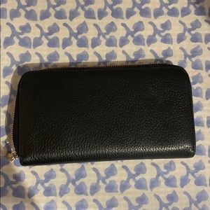 Cuyana wallet